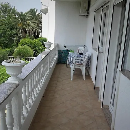 Ferien Haus Mit Bestway Pool *